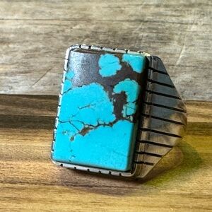 Men’s Turquiose and Sterling Silver ring. Size 12.5.